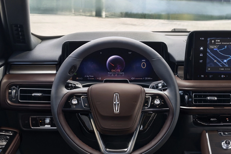 The Excite Lincoln Drive Mode is displayed in the driver’s information cluster behind the steering wheel