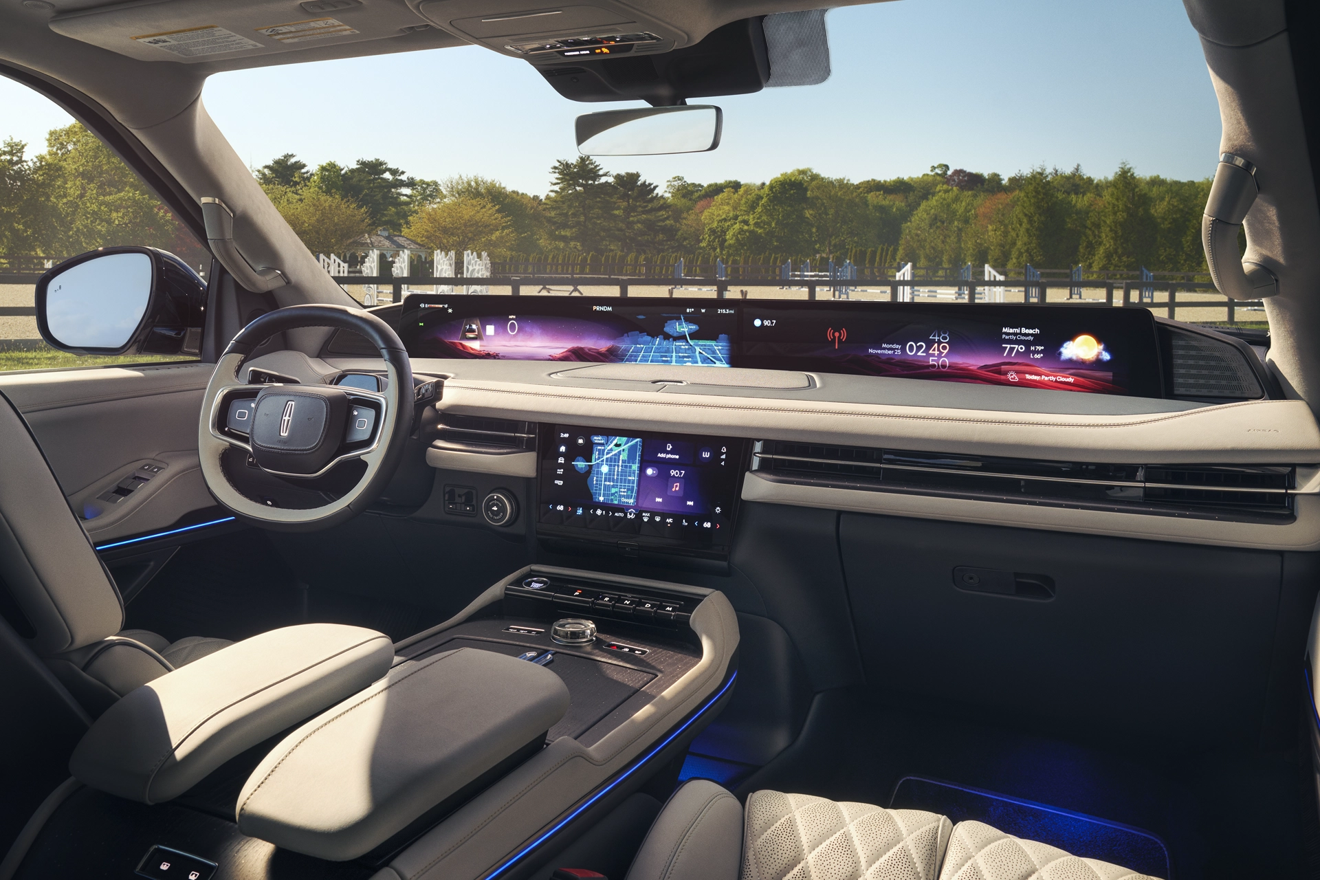 The interior of the 2025 Lincoln Navigator.